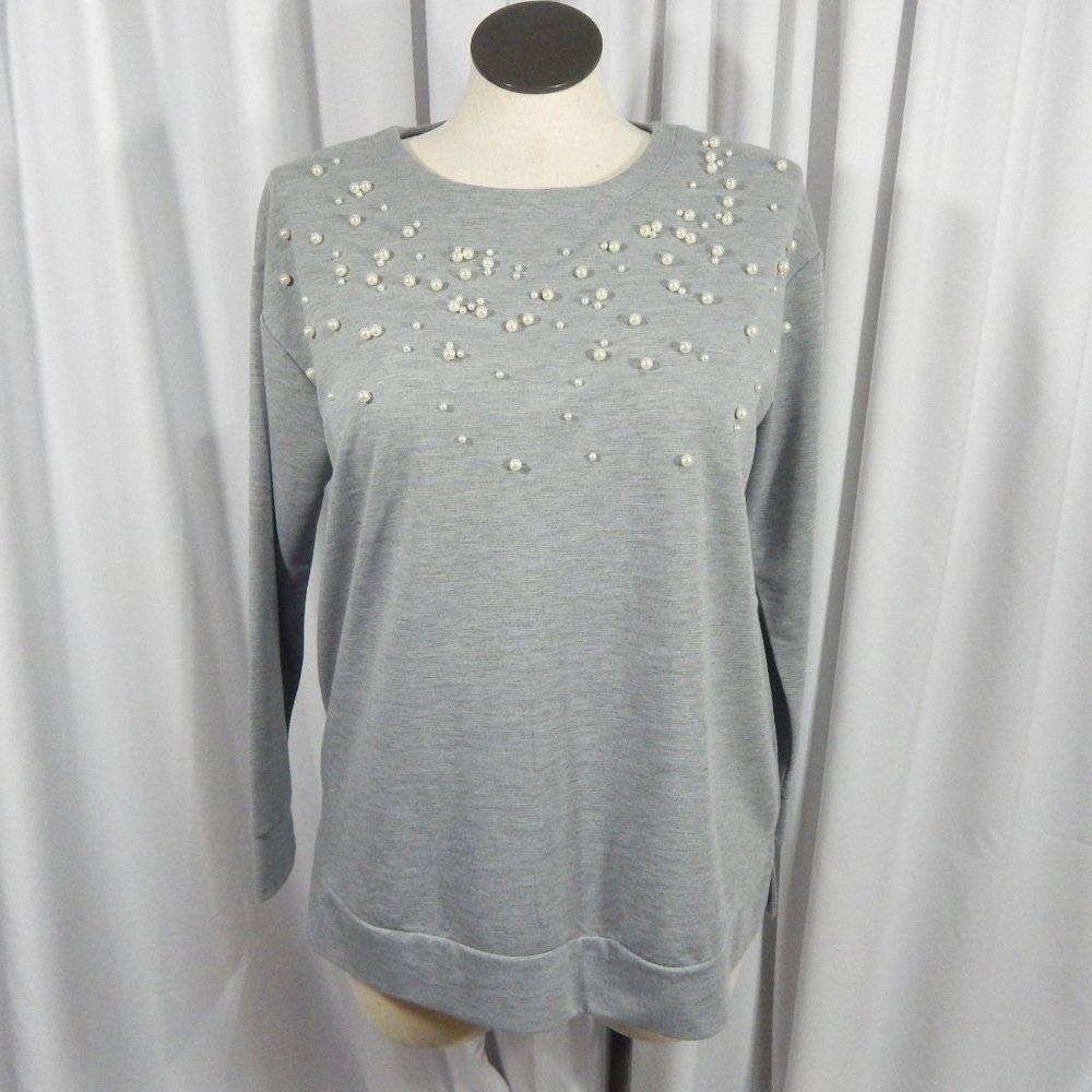 NEW Pearl Detail T-Shirt ~ Size 14/16